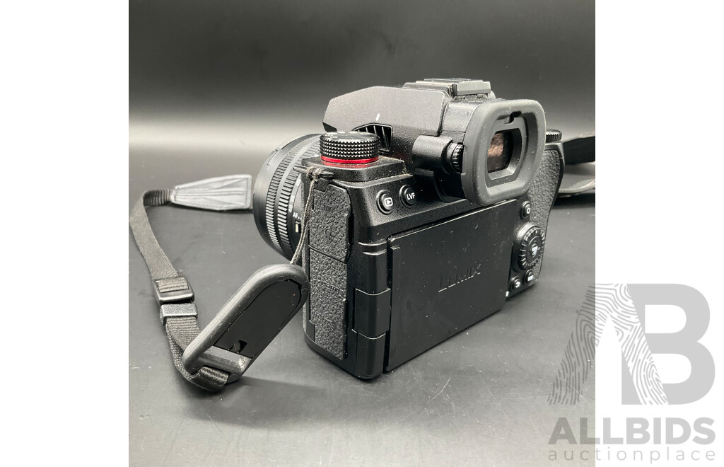 PANASONIC LUMIX S5II Mirrorless Camera with 18-40 Zoom Lens