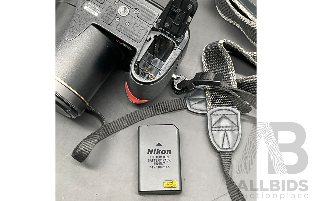 NIKON COOLPIX 8800 VR Digital Camera