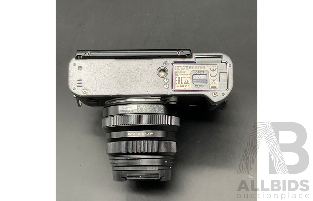 FUJIFILM X-T20 Mirrorless Camera with FUJINON 35mm Lens