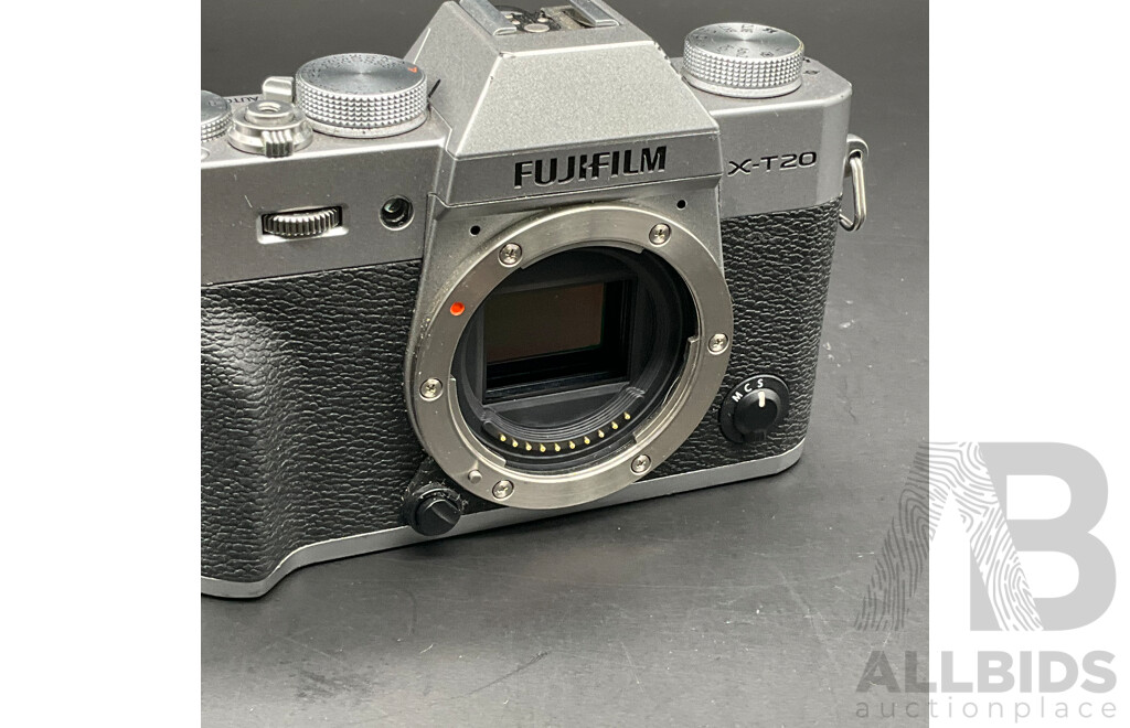 FUJIFILM X-T20 Mirrorless Camera with FUJINON 35mm Lens