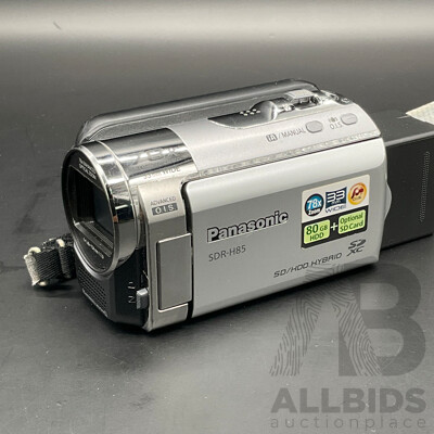 PANASONIC SDR-H85 Hybrid Camcorder