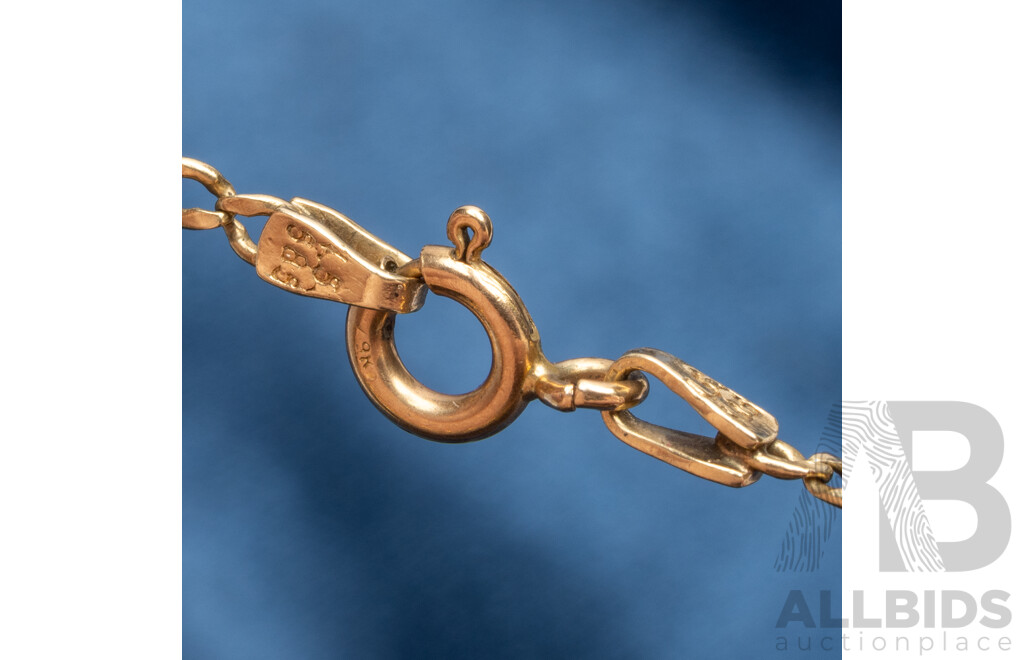 14ct Yellow Gold Figaro Bracelet. Length - 22cms