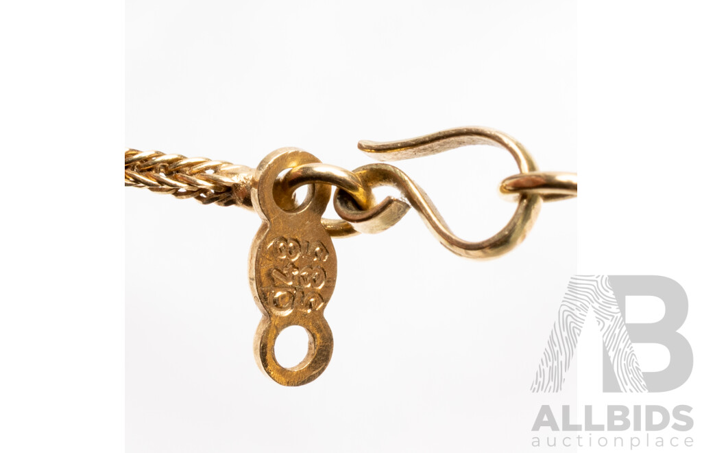14ct Yellow Gold Necklace & 9ct Pendant with Swiss Blue Topaz. Length - 41.5cms