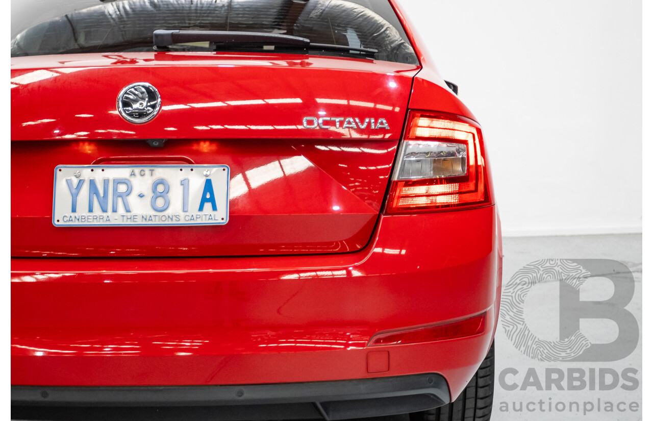 06/2016 Skoda Octavia 110 TSI Ambition NE MY16 5D Hatchback Corrida Red Turbo 1.4L