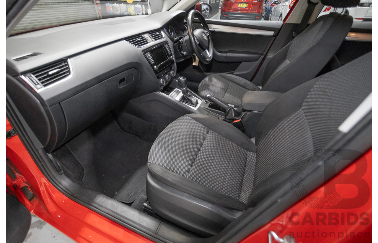 06/2016 Skoda Octavia 110 TSI Ambition NE MY16 5D Hatchback Corrida Red Turbo 1.4L