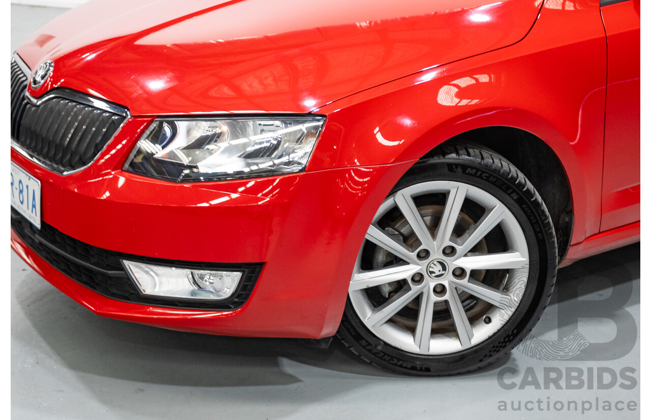06/2016 Skoda Octavia 110 TSI Ambition NE MY16 5D Hatchback Corrida Red Turbo 1.4L