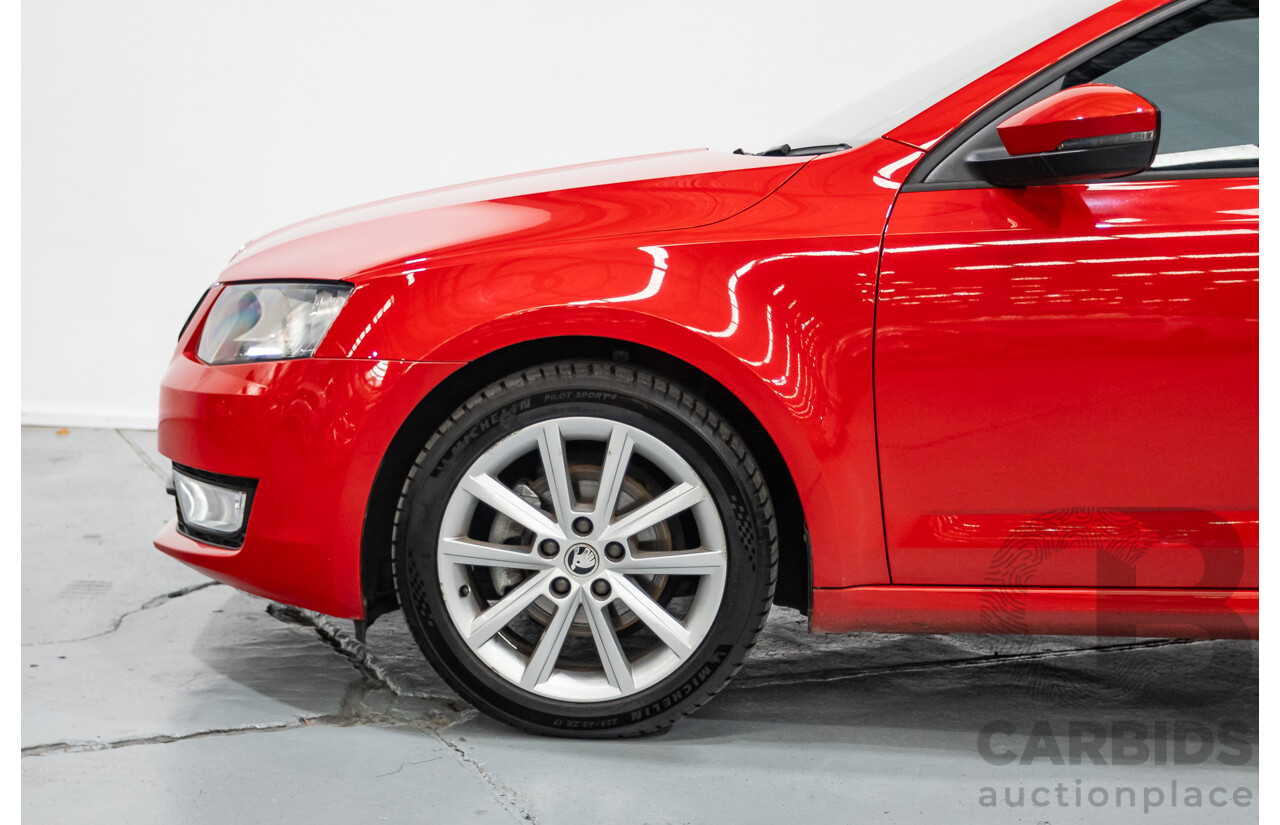 06/2016 Skoda Octavia 110 TSI Ambition NE MY16 5D Hatchback Corrida Red Turbo 1.4L