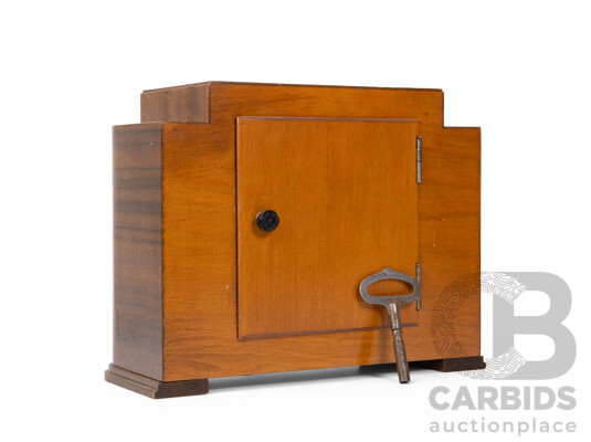 Art Deco Walnut Veneered Mantle Clock