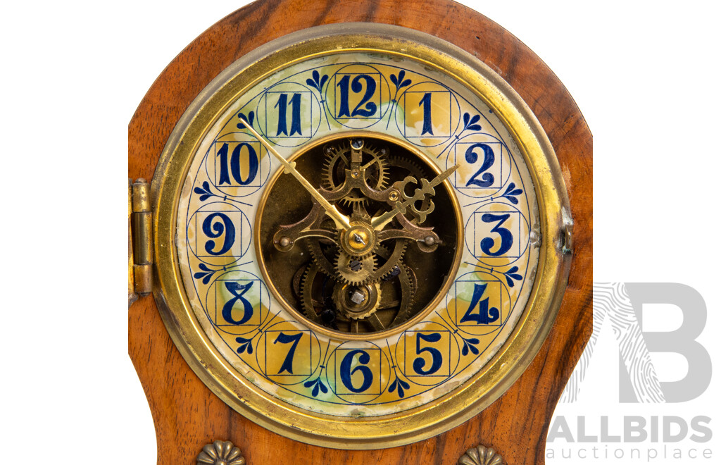 Vintage Wooden Dome Form Mantle Clock
