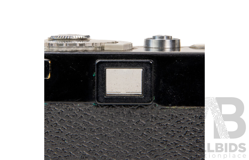 Rollei B35 35mm Film Camera with Triotar 40mm F/3.5 Lens
