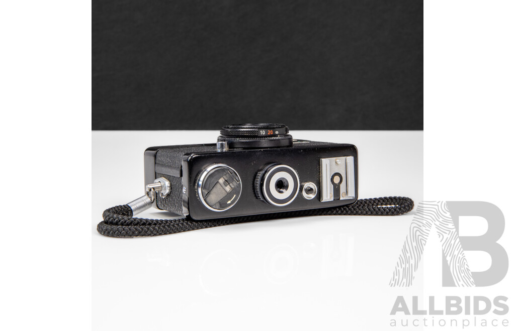 Rollei B35 35mm Film Camera with Triotar 40mm F/3.5 Lens
