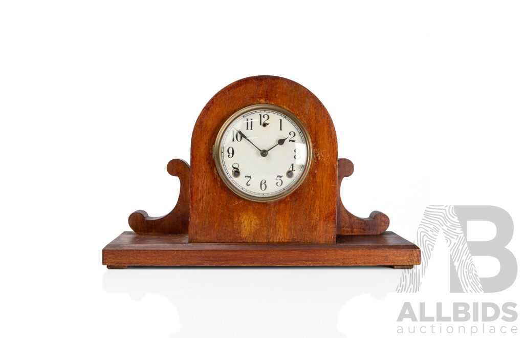 Art Deco Mahogany Cased Mantle Clock