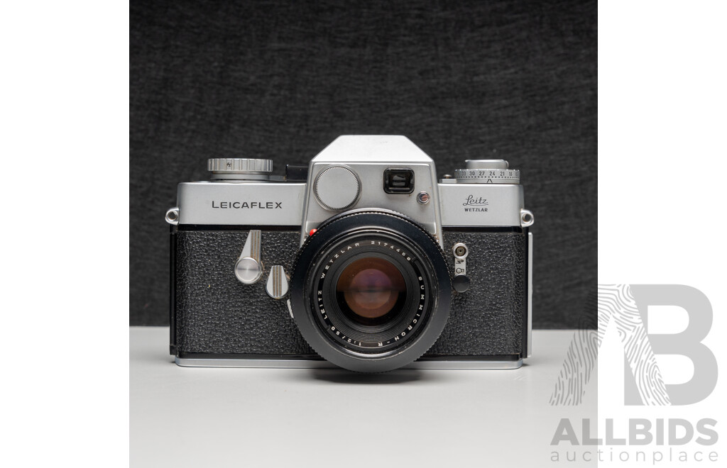 Leicaflex 35mm SLR Camera with Leitz Wetzlar Summicron-R 50mm F2 Lens