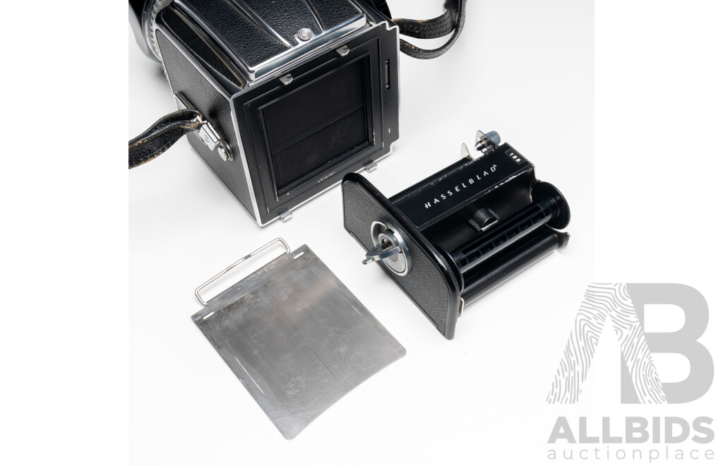 Hasselblad 500C Medium Format Camera with Carl Zeiss Planar 80mm F2.8 Lens
