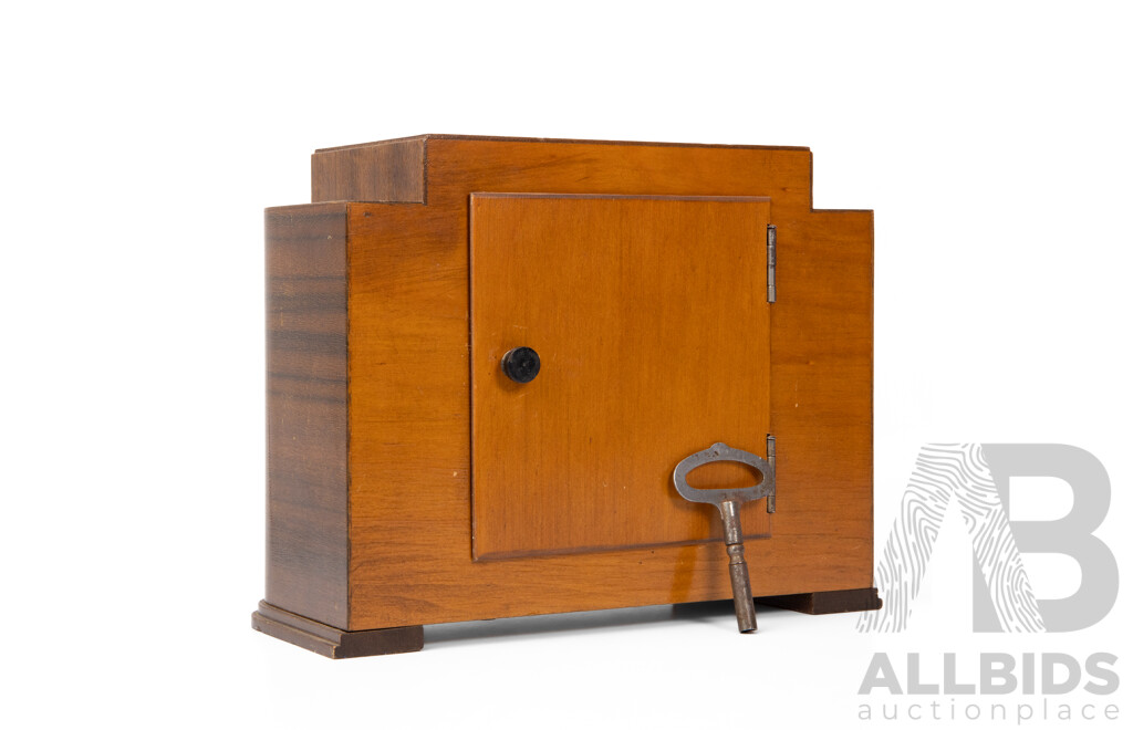 Art Deco Walnut Veneered Mantle Clock