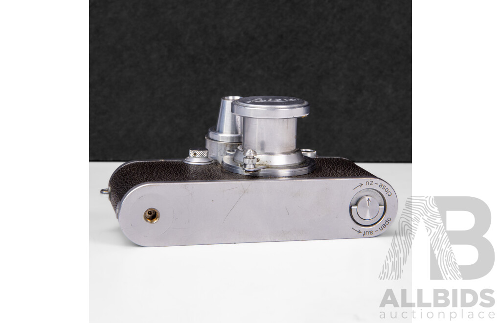 Leica IIIc 35mm Screw Mount Rangefinder Camera with Leitz Elmar 50mm F/3.5 Lens