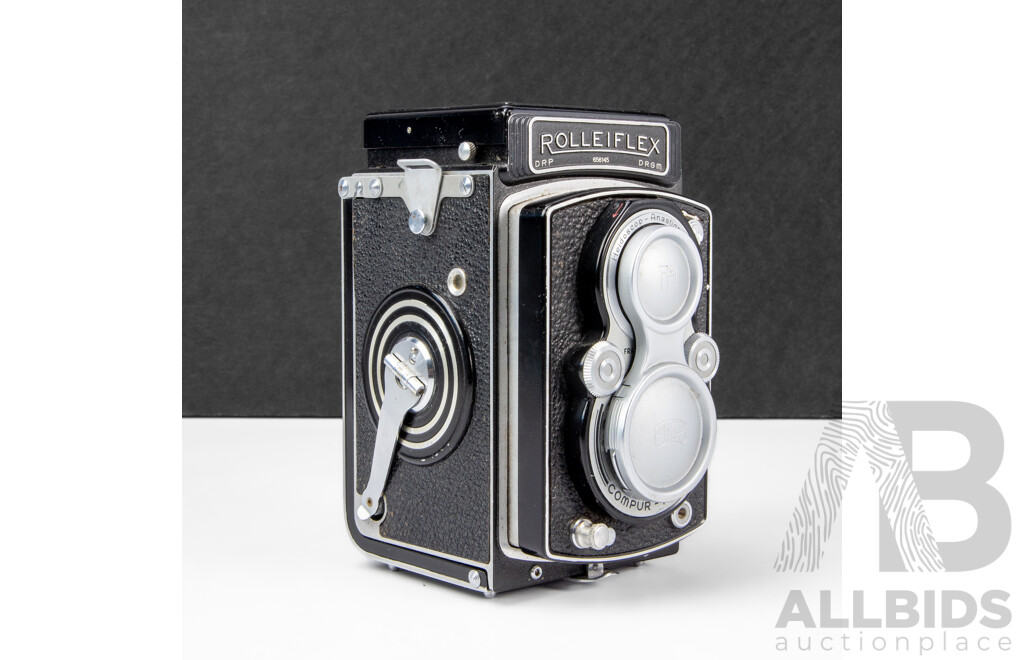 Pre War Rolleiflex Automat I TLR Camera with Carl Zeiss Jena Tessar 75mm F/3.5 Lens and Box