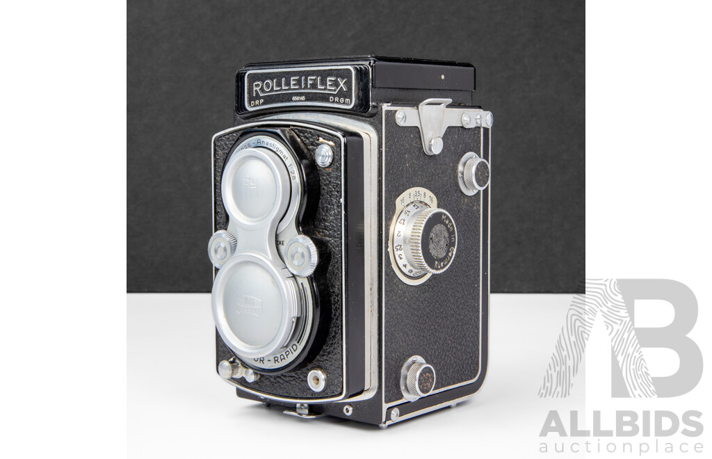 Pre War Rolleiflex Automat I TLR Camera with Carl Zeiss Jena Tessar 75mm F/3.5 Lens and Box