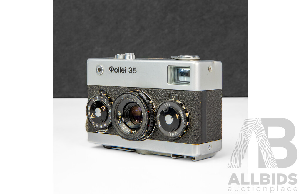 Rollei 35 Silver Compact 35mm Film Camera with First Edition Guide