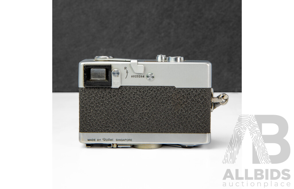 Rollei 35 Silver Compact 35mm Film Camera with First Edition Guide