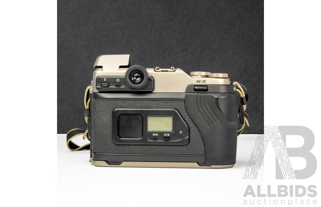 Fujifilm GA645Zi Professional Medium Format Camera with Original Lens Cap