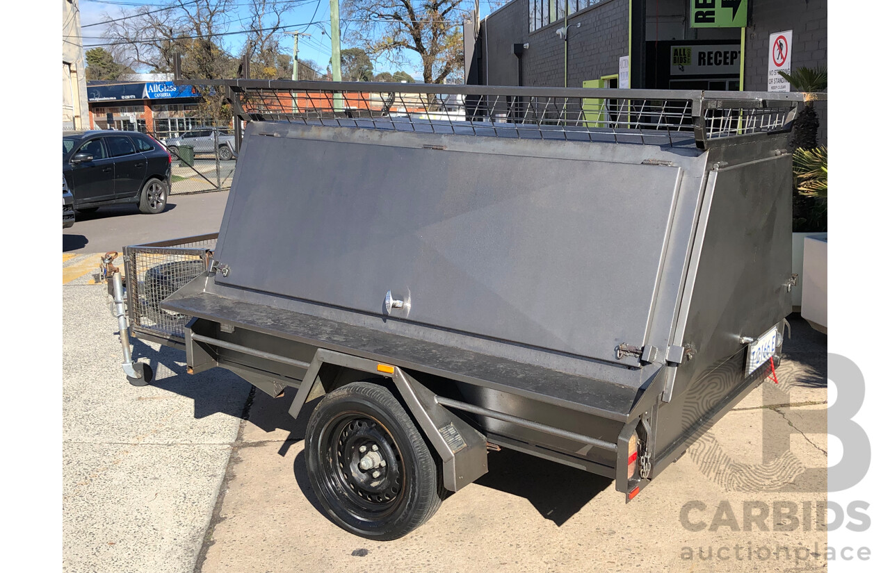 Resort Trailers 7' X 5' Enclosed Single Axle Box Trailer - Manufactured 10/2011