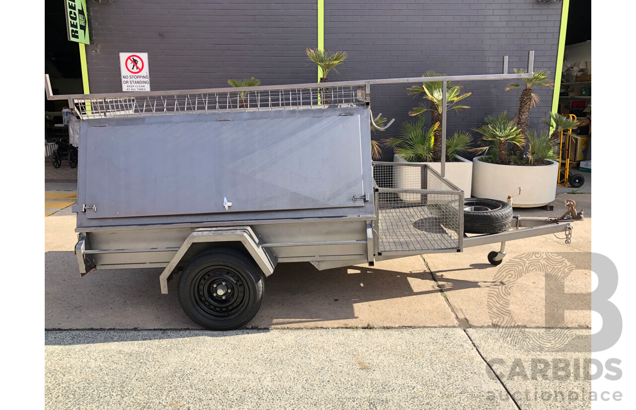 Resort Trailers 7' X 5' Enclosed Single Axle Box Trailer - Manufactured 10/2011