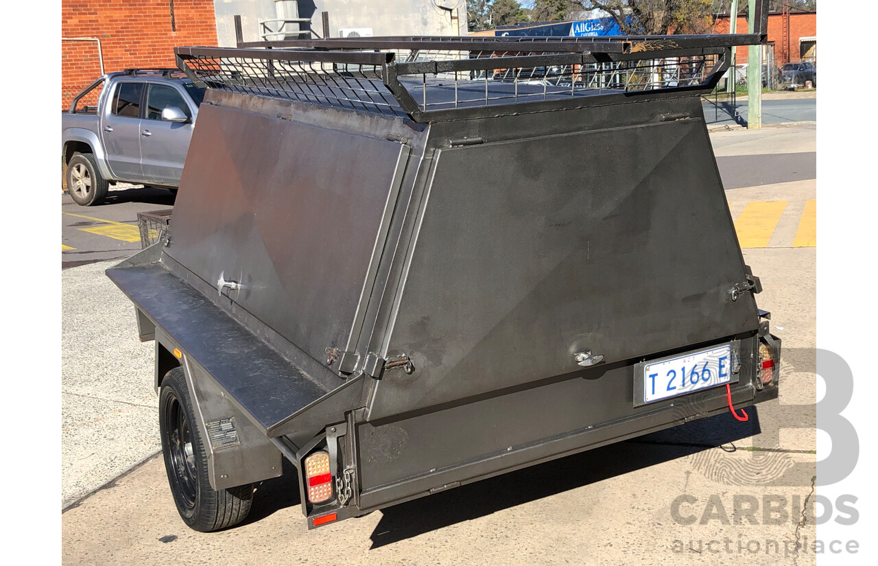 Resort Trailers 7' X 5' Enclosed Single Axle Box Trailer - Manufactured 10/2011