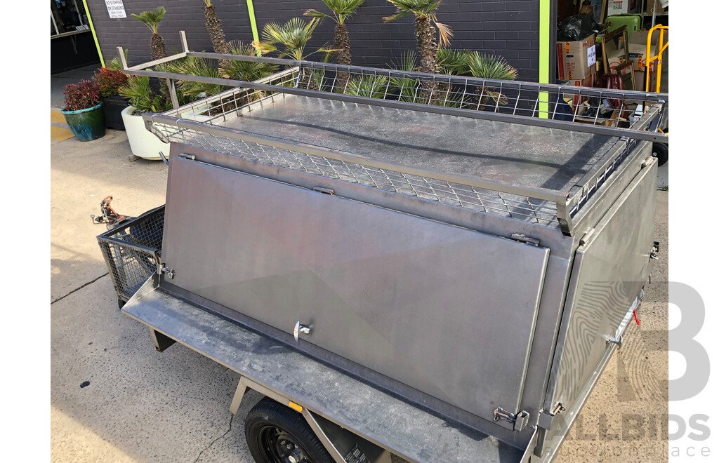 Resort Trailers 7' X 5' Enclosed Single Axle Box Trailer - Manufactured 10/2011