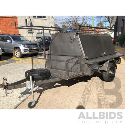 Resort Trailers 7' X 5' Enclosed Single Axle Box Trailer - Manufactured 10/2011