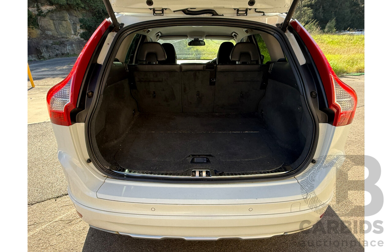 02/2014 Volvo Xc60 T5 KINETIC FWD DZ MY14 4D Wagon White 2.0L