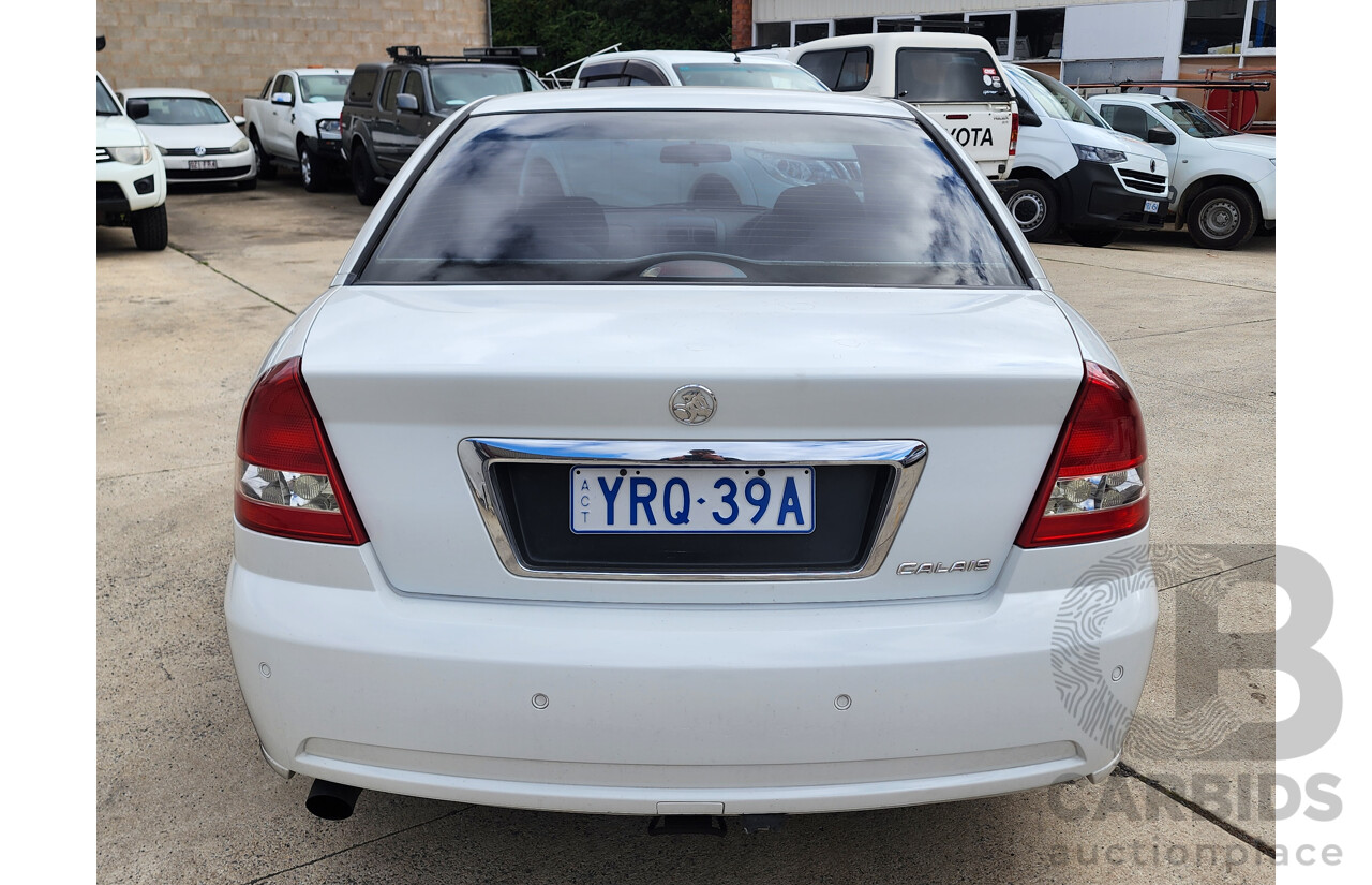 9/2002 Holden Calais VXII 4d Sedan White 3.8L