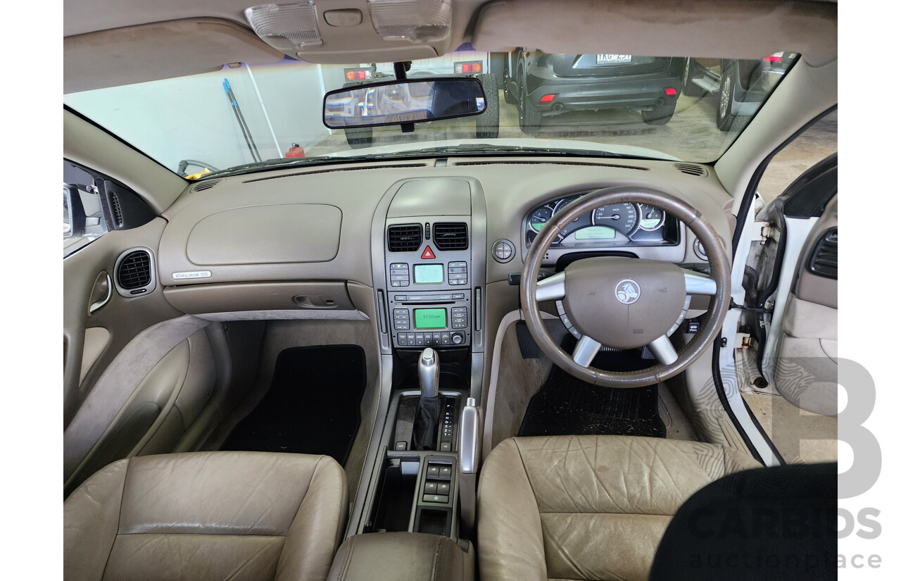 9/2002 Holden Calais  VXII 4d Sedan White 3.8L
