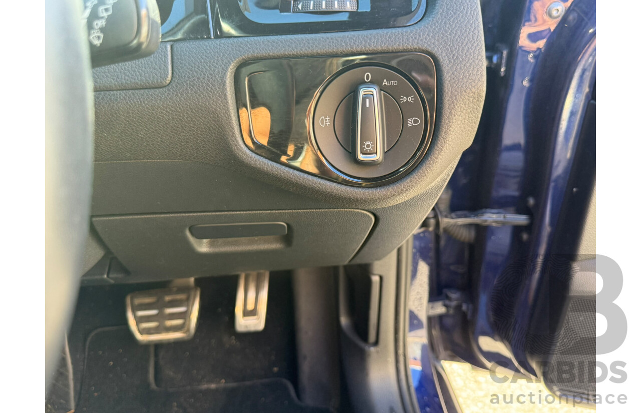 01/2020 Volkswagen Golf 110 TSI Highline FWD AU MY20 5 Door Hatchback Blue 1.4L