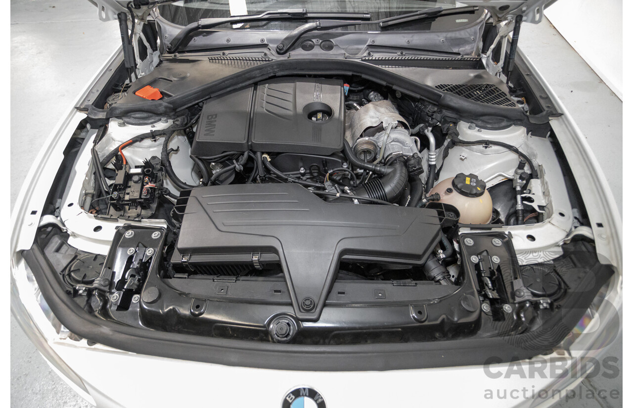 2/2015 BMW 116i Urban F20 MY15 5d Hatchback Alpine White Turbo 1.6L