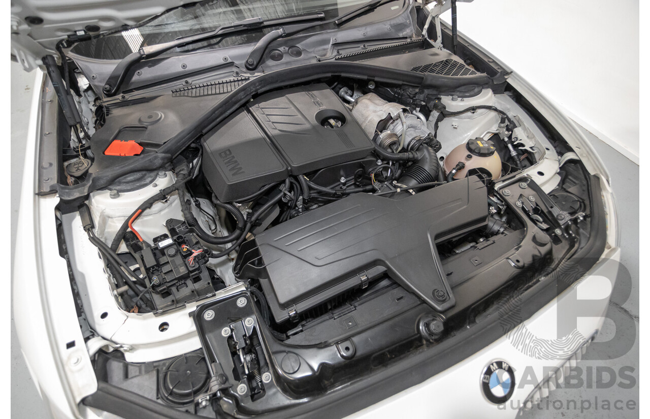 2/2015 BMW 116i Urban F20 MY15 5d Hatchback Alpine White Turbo 1.6L