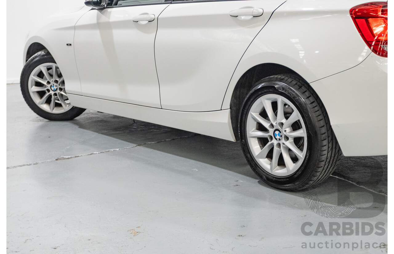 2/2015 BMW 116i Urban F20 MY15 5d Hatchback Alpine White Turbo 1.6L