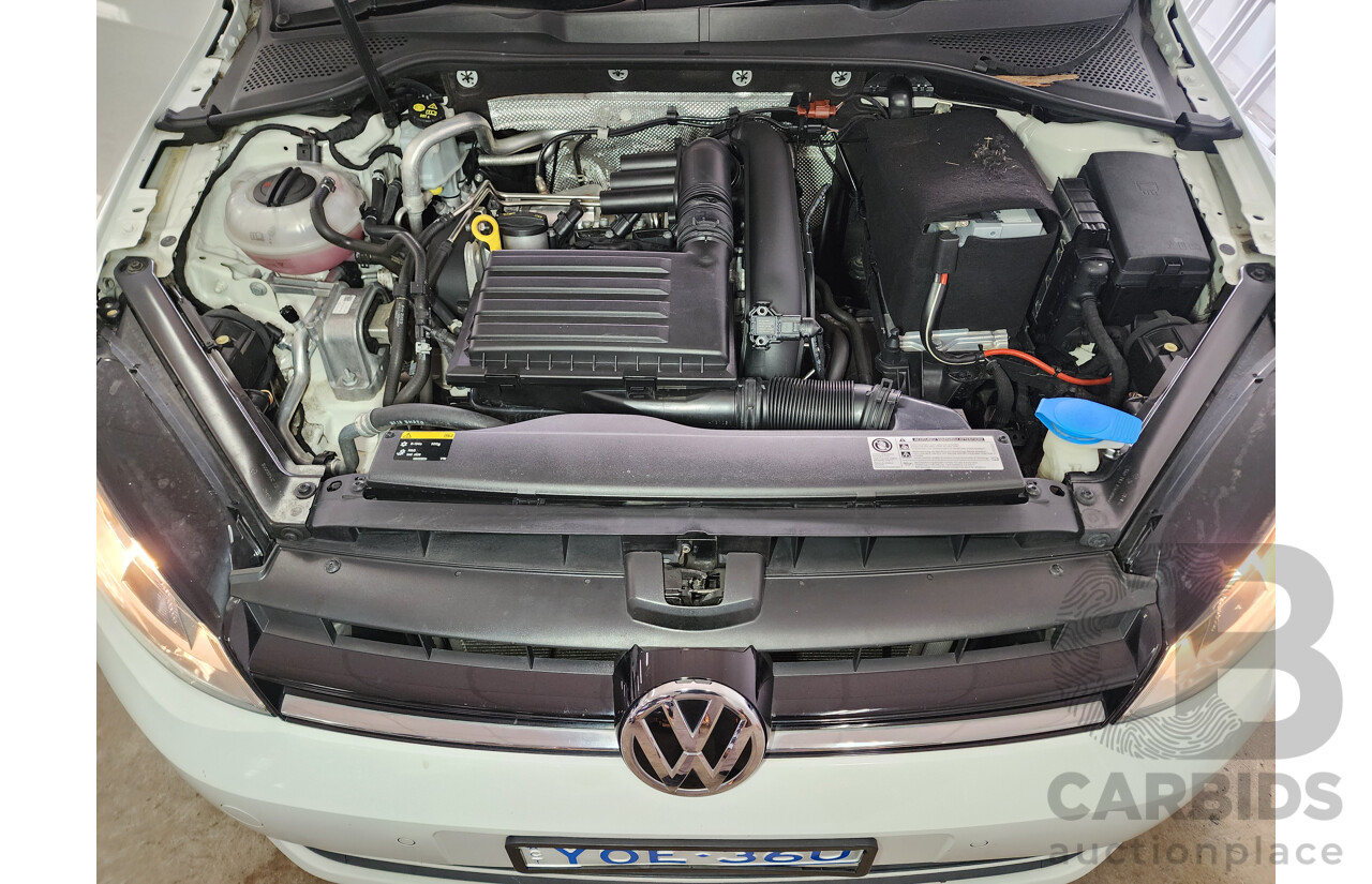 1/2017 Volkswagen Golf 92 TSI Trendline AU MY17 4d Wagon White 1.4L