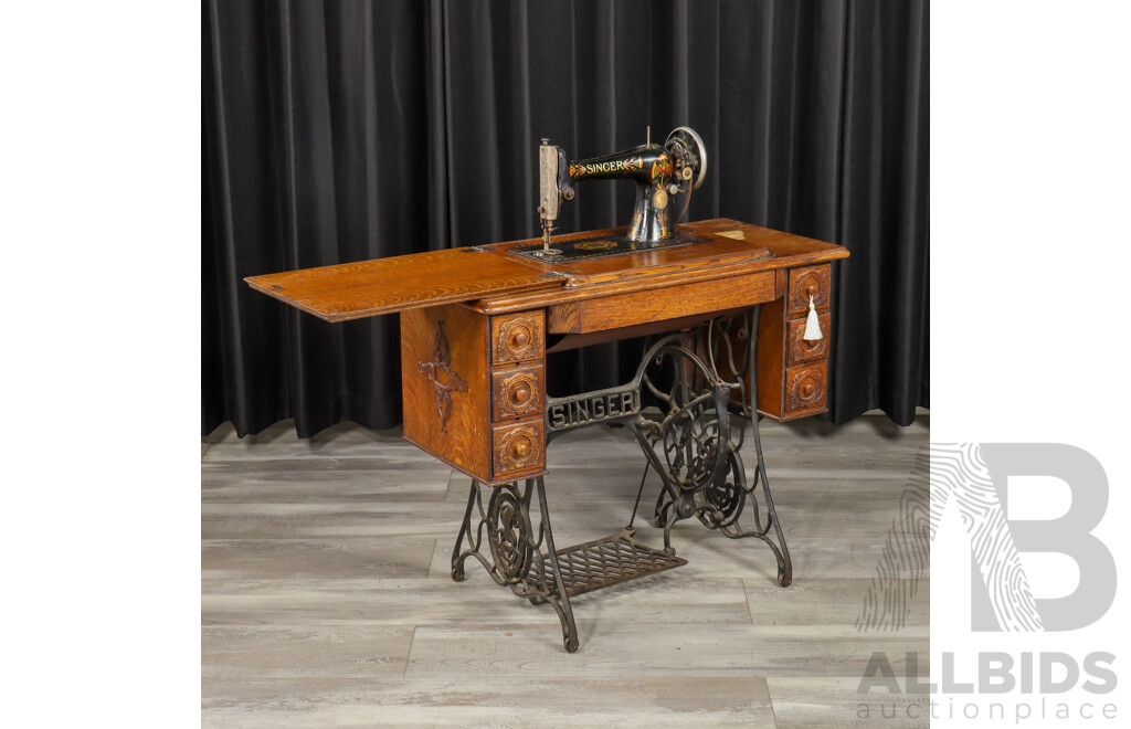 Vintage Singer Sewing Machine in Oak Case and on Treadle Base