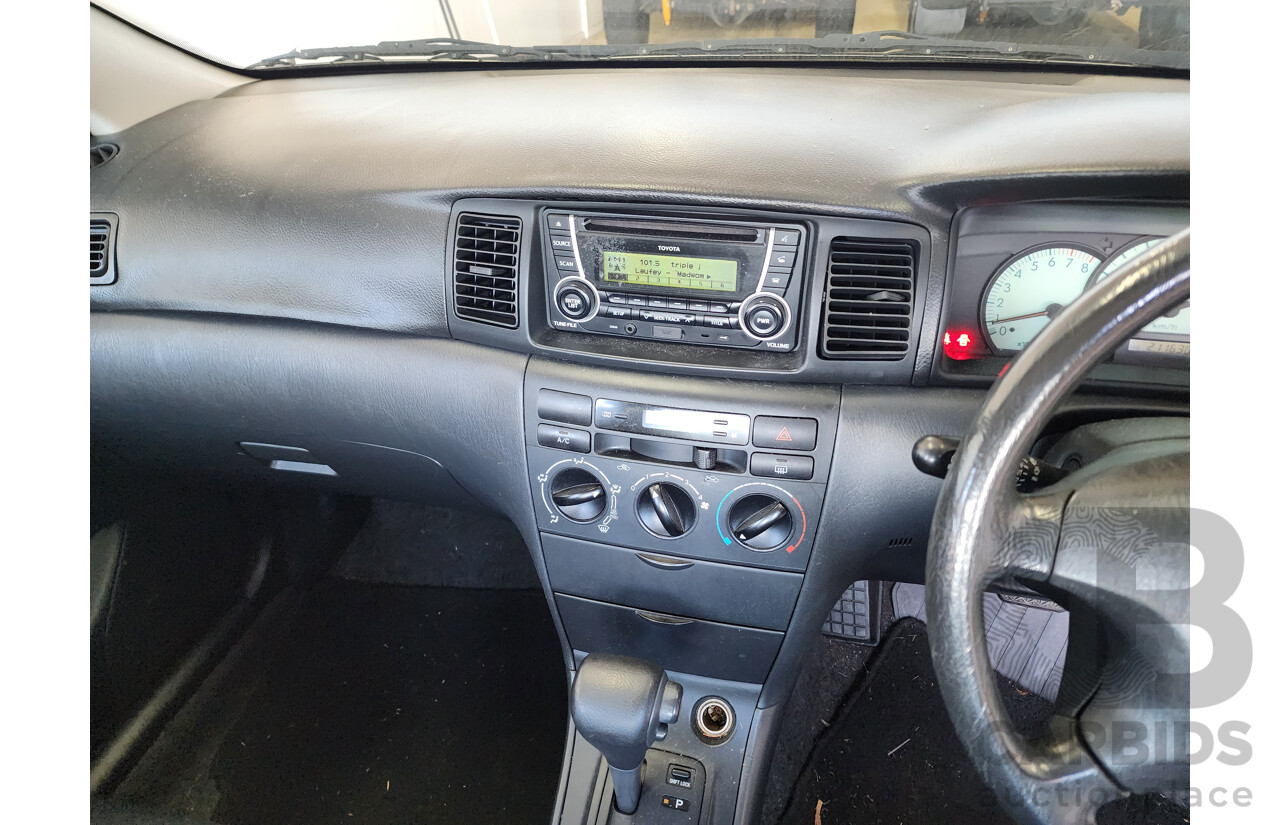 10/2004 Toyota Corolla Ascent SECA ZZE122R 5d Hatchback White 1.8L