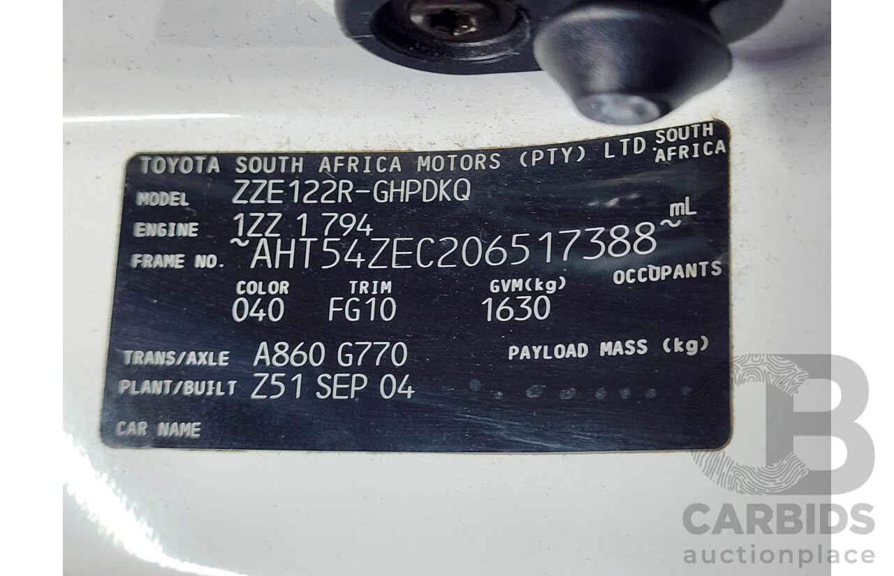 10/2004 Toyota Corolla Ascent SECA ZZE122R 5d Hatchback White 1.8L