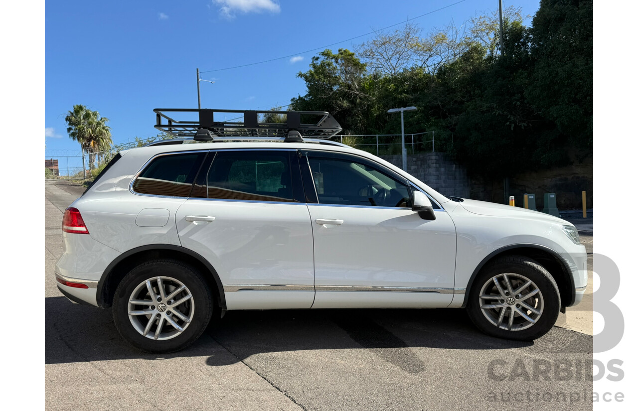 8/2016 Volkswagen Touareg 150 TDI ELEMENT AWD 7P MY17 4D Wagon White 3.0L