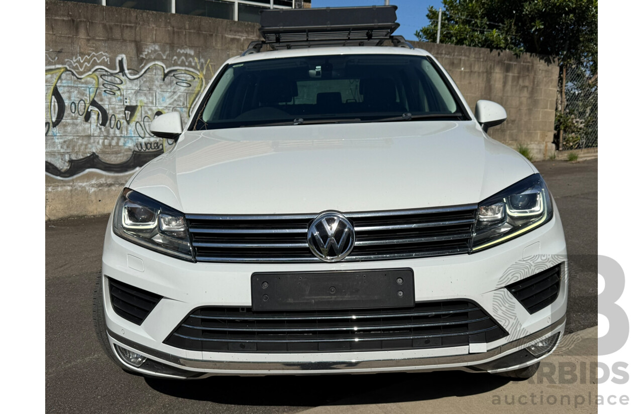 8/2016 Volkswagen Touareg 150 TDI ELEMENT AWD 7P MY17 4D Wagon White 3.0L