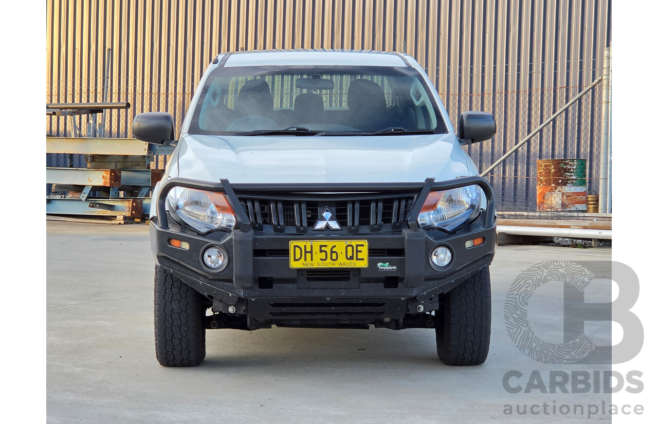 08/2017 Mitsubishi Triton GLX (4x4) MQ MY17 Dual Cab Utility White Turbo Diesel 2.4L
