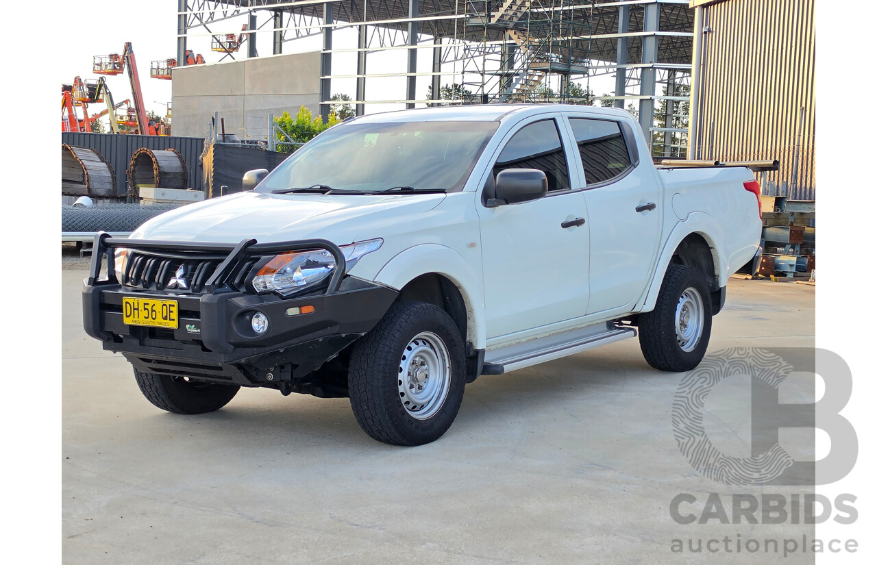 08/2017 Mitsubishi Triton GLX (4x4) MQ MY17 Dual Cab Utility White Turbo Diesel 2.4L