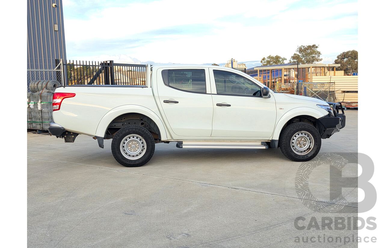 08/2017 Mitsubishi Triton GLX (4x4) MQ MY17 Dual Cab Utility White Turbo Diesel 2.4L