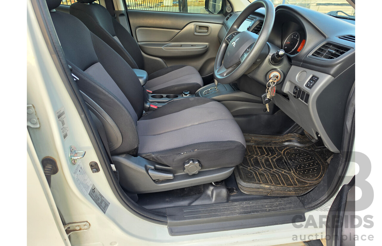 08/2017 Mitsubishi Triton GLX (4x4) MQ MY17 Dual Cab Utility White Turbo Diesel 2.4L