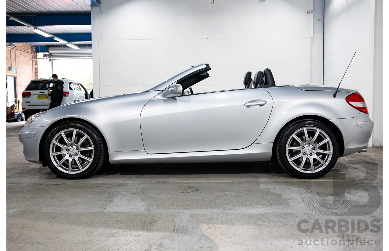 07/2006 Mercedes-Benz SLK 280 (RWD) R171 2D Convertible Silver V6 3.0L