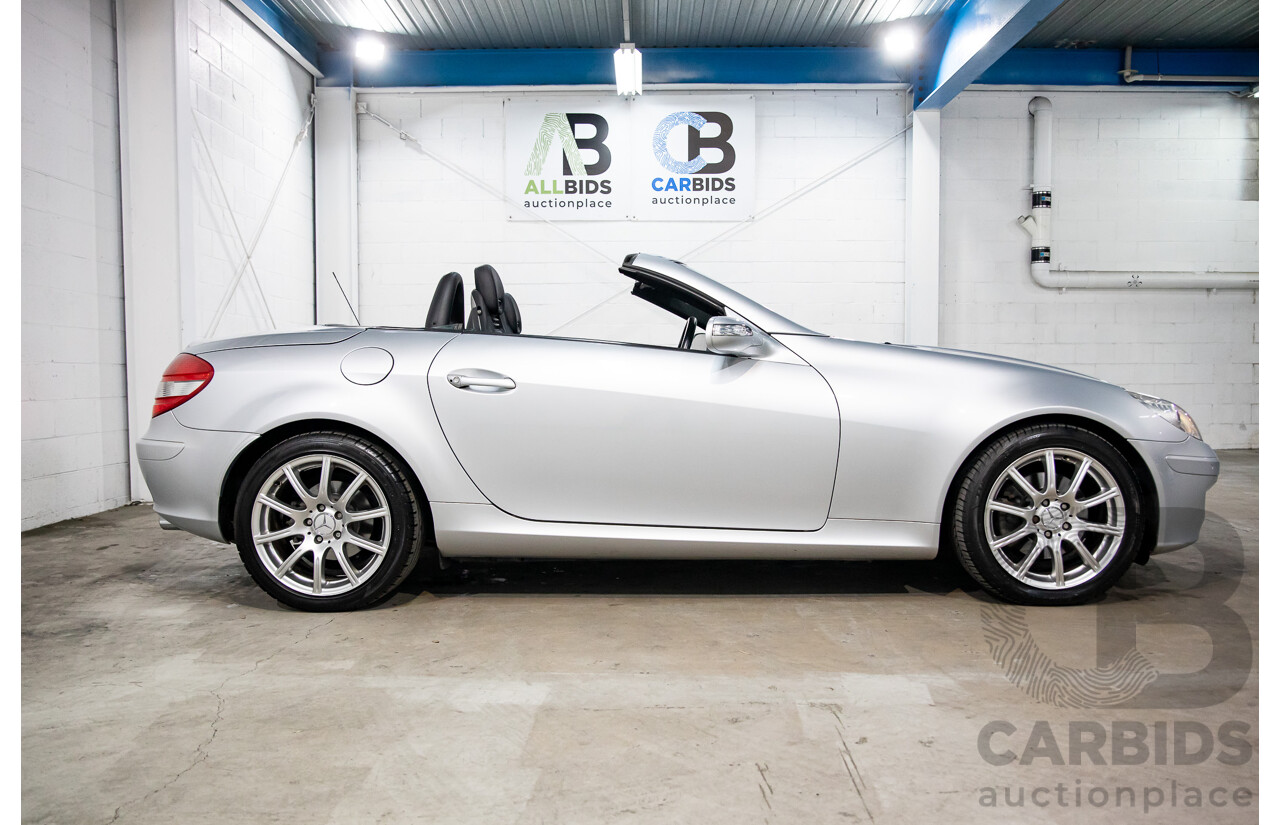 07/2006 Mercedes-Benz SLK 280 (RWD) R171 2D Convertible Silver V6 3.0L