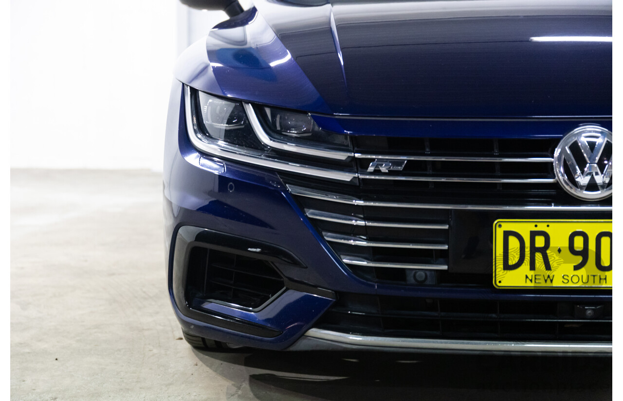 10/2017 Volkswagen Arteon 206TSI R-Line (AWD) MY18 5d Liftback Atlantic Blue Metallic Turbo 2.0L
